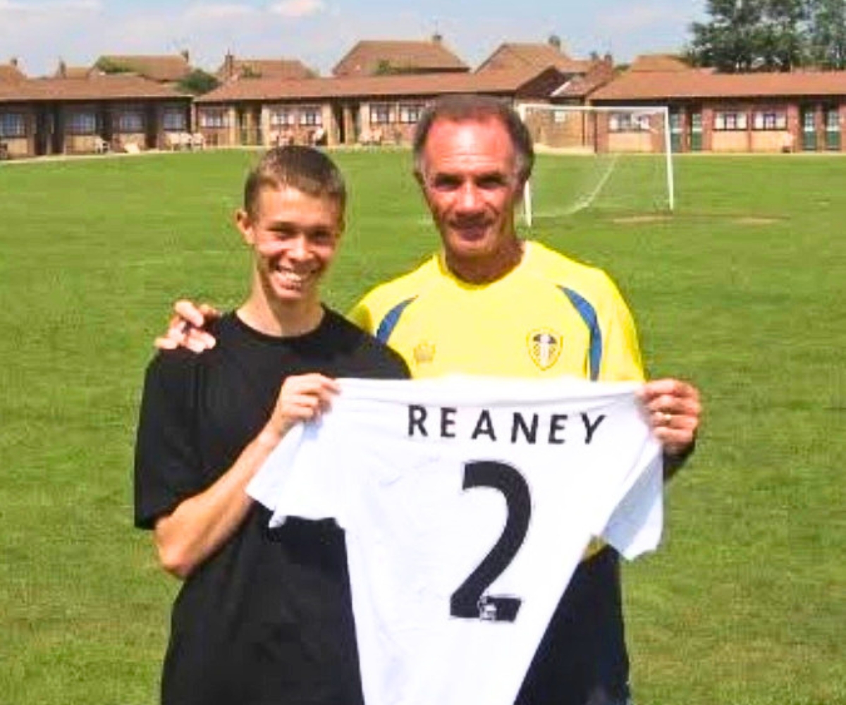 Dan Gardner with Paul Reaney at Potters Resorts Hopton-on-Sea
