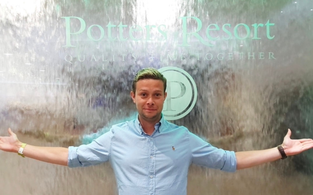 Dan Gardner at Potters Resorts Hopton-on-Sea
