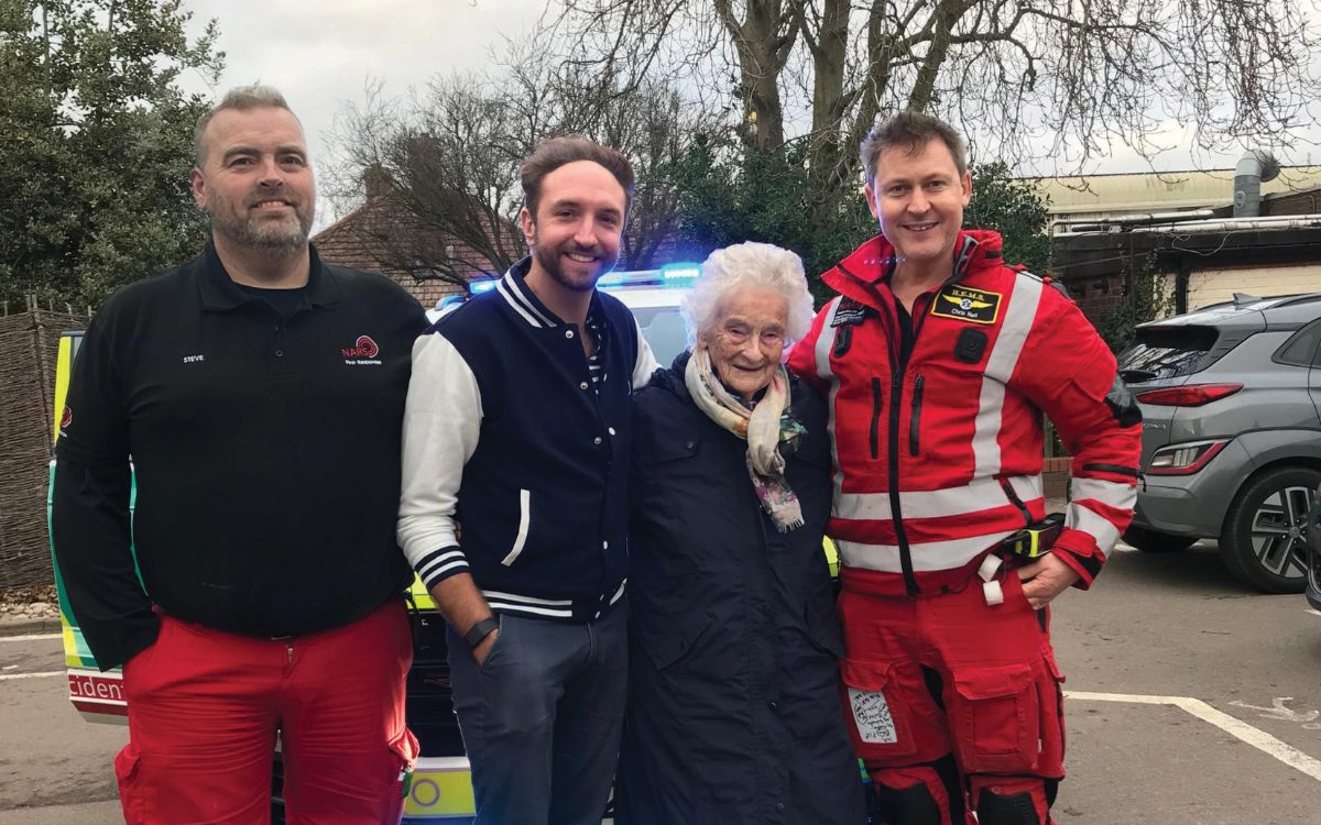 Iris Pratt with Jack Jenkins and NARS volunteers at Potters Resorts Hopton-on-Sea